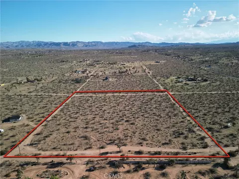 11 El Dorado Ave, Yucca Valley, CA 92284