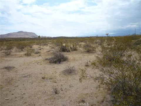 2345 Sunny Sands Dr, Joshua Tree, CA 92252