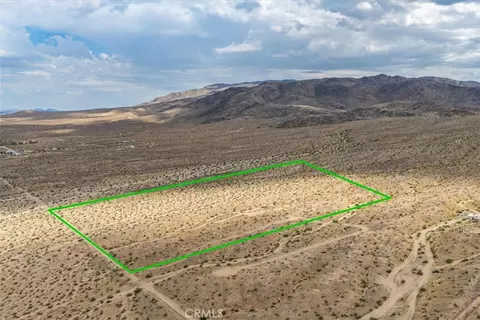 121212 Twilight Dr, Twentynine Palms, CA 92277
