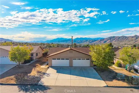 7246 Murray Ln, Yucca Valley, CA 92284