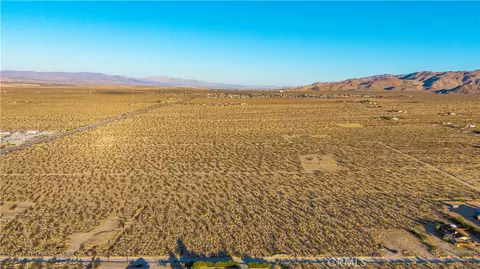 6667 Peterson Rd, Twentynine Palms, CA 92277