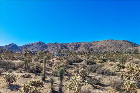 7505 Sherwood Rd, Joshua Tree, CA 92252