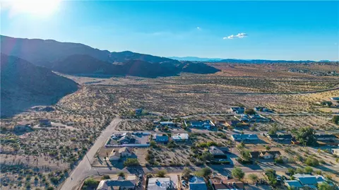 7062 Estrella Ave, Twentynine Palms, CA 92277