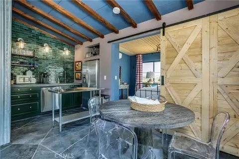5969 Lorraine Rd, Landers, CA 92285