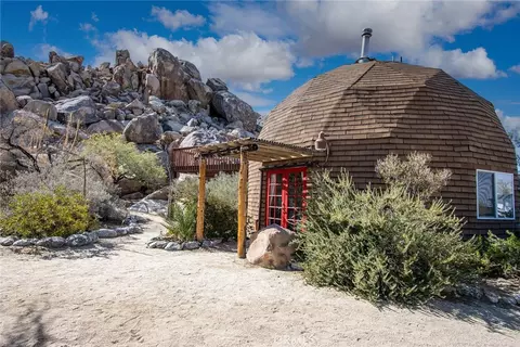Exterior - 66075 Foothill, Joshua Tree, CA 92252 photo 17 of 25