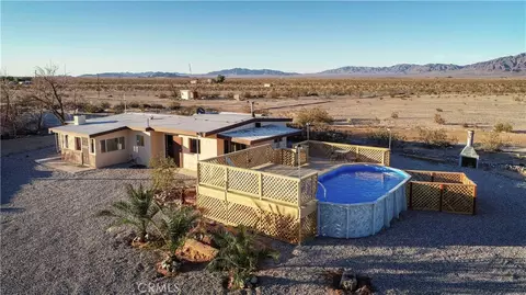 6220 Lanes Ln, Twentynine Palms, CA 92277