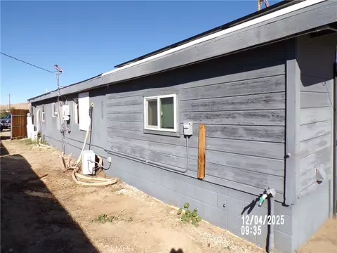 Exterior - 73741 Serrano, Twentynine Palms, CA 92277 photo 2 of 7