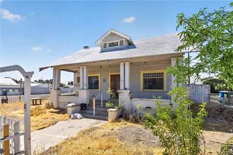 203 Walnut St, Needles, CA 92363 photo 4