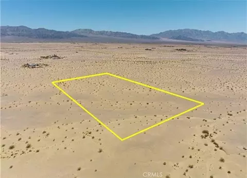 1234 Hollywood Ln, Twentynine Palms, CA 92277