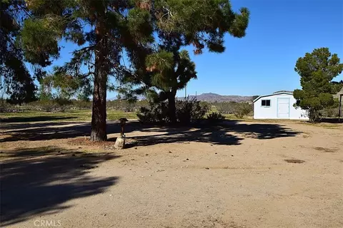 56788 Encantado Rd, Landers, CA 92285 photo 32