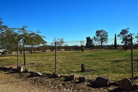 56788 Encantado Rd, Landers, CA 92285 photo 34