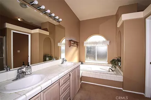 56788 Encantado Rd, Landers, CA 92285 photo 23