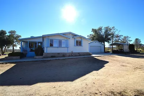 56788 Encantado Rd, Landers, CA 92285 photo 2