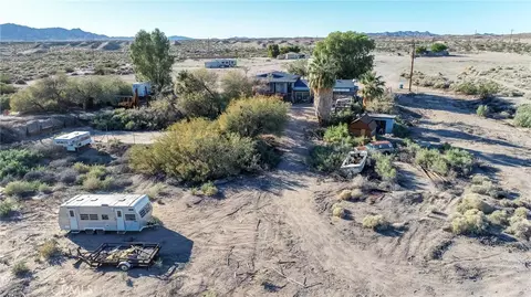 Exterior - 1415 Tamarack Ln, Needles, CA 92363 photo 5 of 8