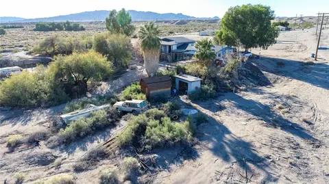 Exterior - 1415 Tamarack Ln, Needles, CA 92363 photo 7 of 8