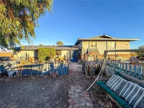 1415 Tamarack Ln, Needles, CA 92363