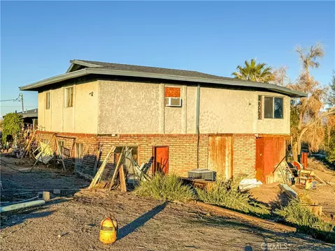 Exterior - 1415 Tamarack Ln, Needles, CA 92363 photo 2 of 8