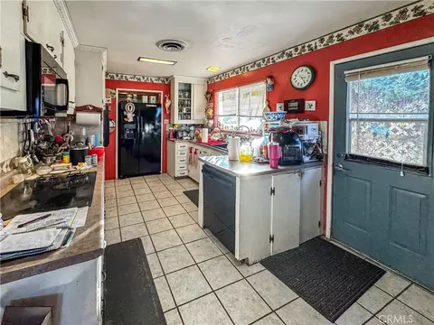 Kitchen - 1415 Tamarack Ln, Needles, CA 92363 photo 1 of 3