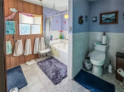 Bath - 1415 Tamarack Ln, Needles, CA 92363 photo 1 of 5