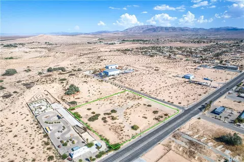 4973 Adobe Rd, Twentynine Palms, CA 92277