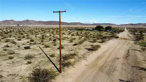 3 Sunflower Rd, Joshua Tree, CA 92252