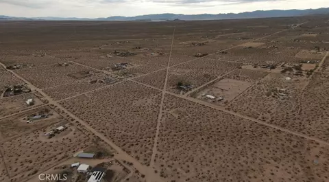60396 Lorraine, Landers, CA 92285 photo 13