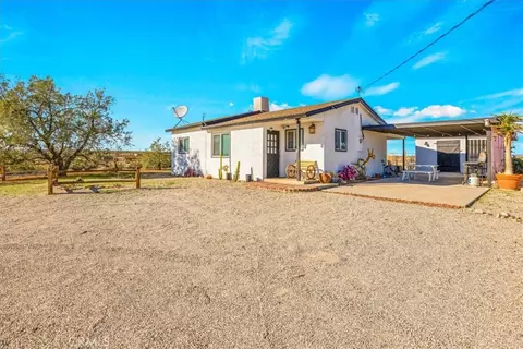 1560 Jackrabbit Trl, Twentynine Palms, CA 92277