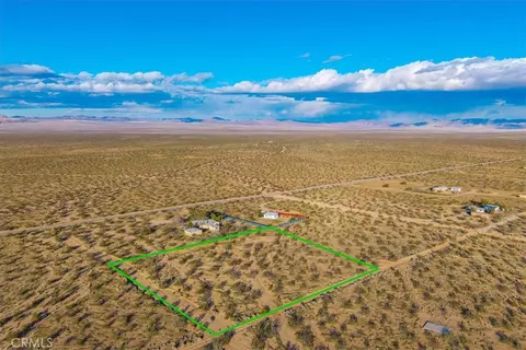 1234 Sun Ter, Landers, CA 92285 photo 6