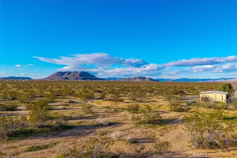 1234 Sun Ter, Landers, CA 92285 photo 4