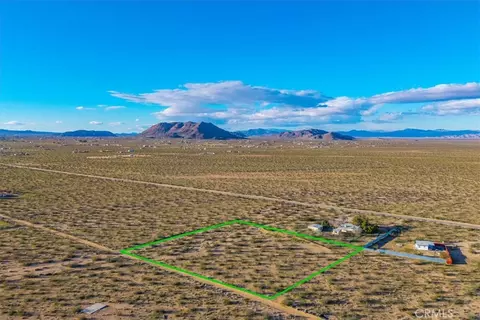 1234 Sun Ter, Landers, CA 92285 photo 3