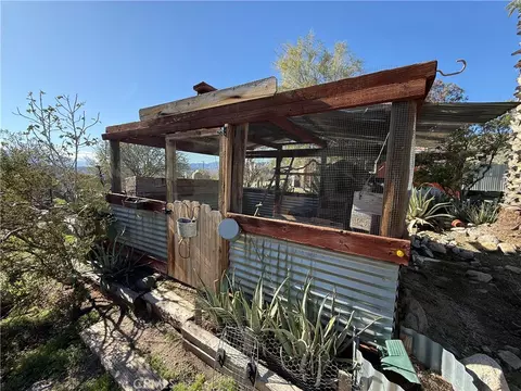 Exterior - 10219 N Star Trl, Morongo Valley, CA 92256 photo 15 of 24