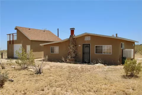 2029 Wamego, Landers, CA 92285