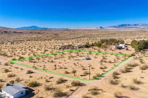 59787 Sharp Terrace Dr, Joshua Tree, CA 92284