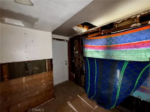 Entry Way - 329 Chestnut, Needles, CA 92363 photo 3 of 4