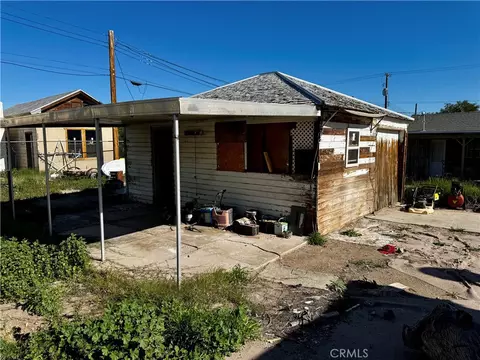 Exterior - 310 Walnut, Needles, CA 92363 photo 5 of 5