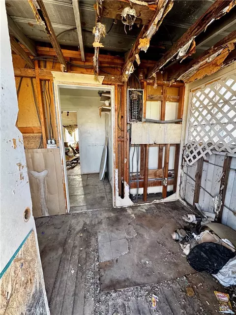 Entry Way - 310 Walnut, Needles, CA 92363 photo 2 of 2