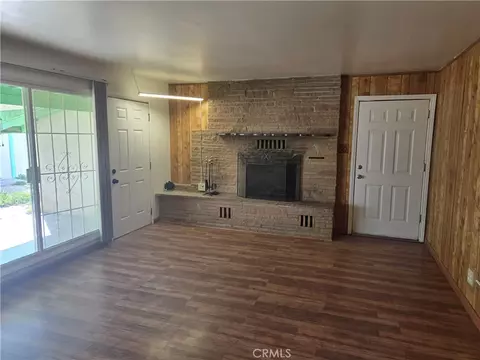 Living - 6163 Sun Ct, Twentynine Palms, CA 92277 photo 3 of 6