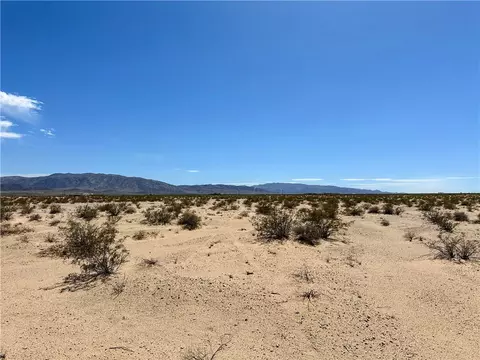 7 Cadiz Dr, Twentynine Palms, CA 92277