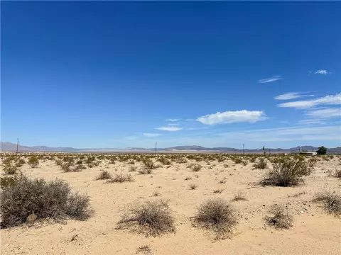 11 Cadiz Ave, Twentynine Palms, CA 92277