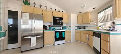 Kitchen - 6144 Carodean, Twentynine Palms, CA 92277 photo 4 of 9