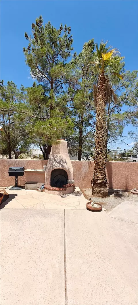 Exterior - 6144 Carodean, Twentynine Palms, CA 92277 photo 8 of 17