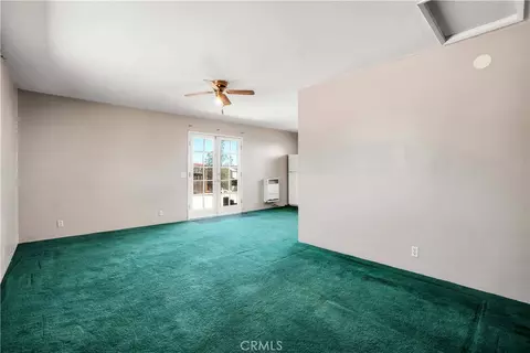 Living - 1010 Wamego, Yucca Valley, CA 92284 photo 5 of 6