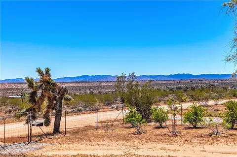 Exterior - 1010 Wamego, Yucca Valley, CA 92284 photo 22 of 25