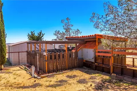 Exterior - 1010 Wamego, Yucca Valley, CA 92284 photo 24 of 25