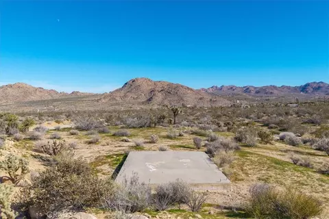 61851 Skyline Dr, Joshua Tree, CA 92252
