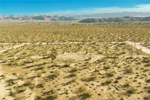 4084 Ocean Ave, Joshua Tree, CA 92252