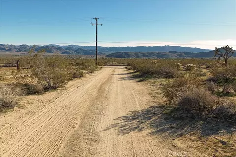 4084 Ocean Ave, Joshua Tree, CA 92252 photo 9
