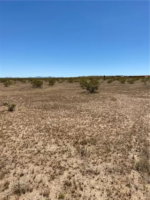 0 Fetlock, Landers, CA 92285 photo 3