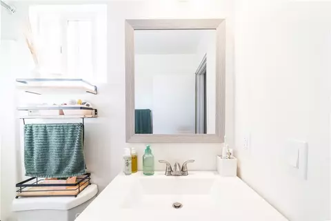 Bath - 3220 Sage, Yucca Valley, CA 92284 photo 2 of 2