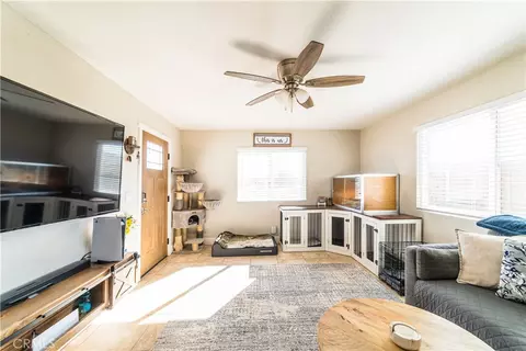 Living - 3220 Sage, Yucca Valley, CA 92284 photo 2 of 2